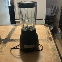 Mainstay 5 Speed Glass Blender With  Ice-Crushing 