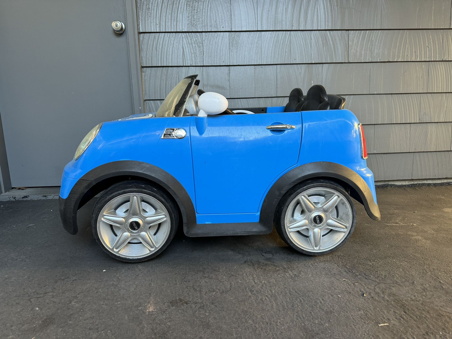 Mini Cooper S 2-Seater, 2-Speeds + Reverse Runs & Drives great, Great Battery