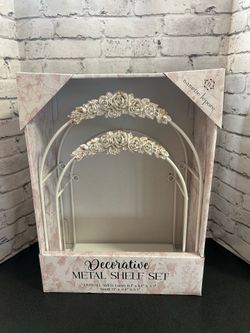 Set of Two Metal Shelves