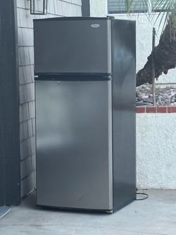 Free fridge