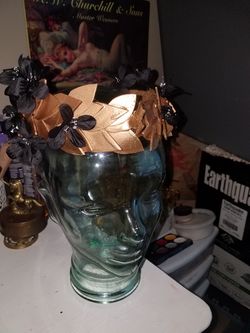 Black and gold crown