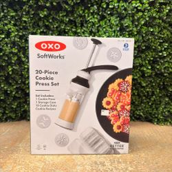 OXO 20 piece cookie press set