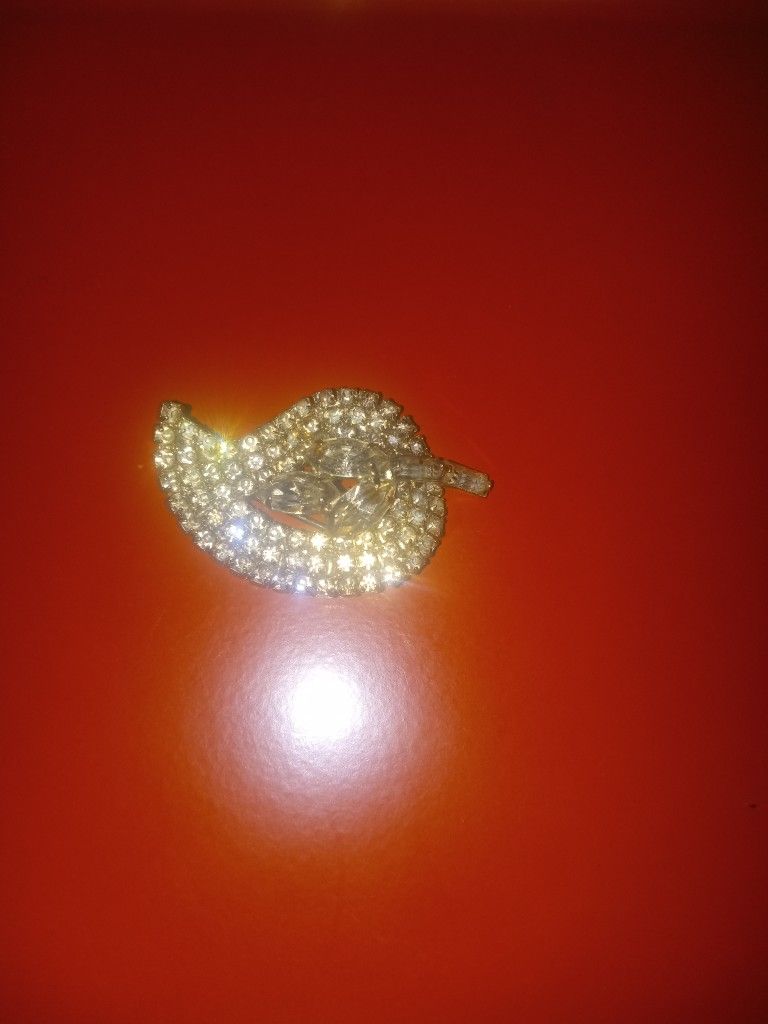 Vintage Jeweled Brooch