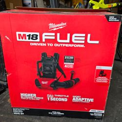 Milwaukee M18 FUEL 155 MPH 650 CFM 18-Volt  Brushless Cordless Dual Battery Backpack Blower
