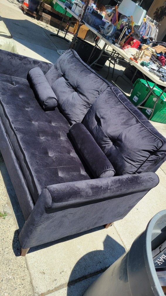 Black sofa Open package