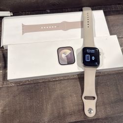 Apple Watch Series 9 45mm GPS