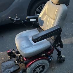 Quantum 600 Electric Wheelchair Scooter