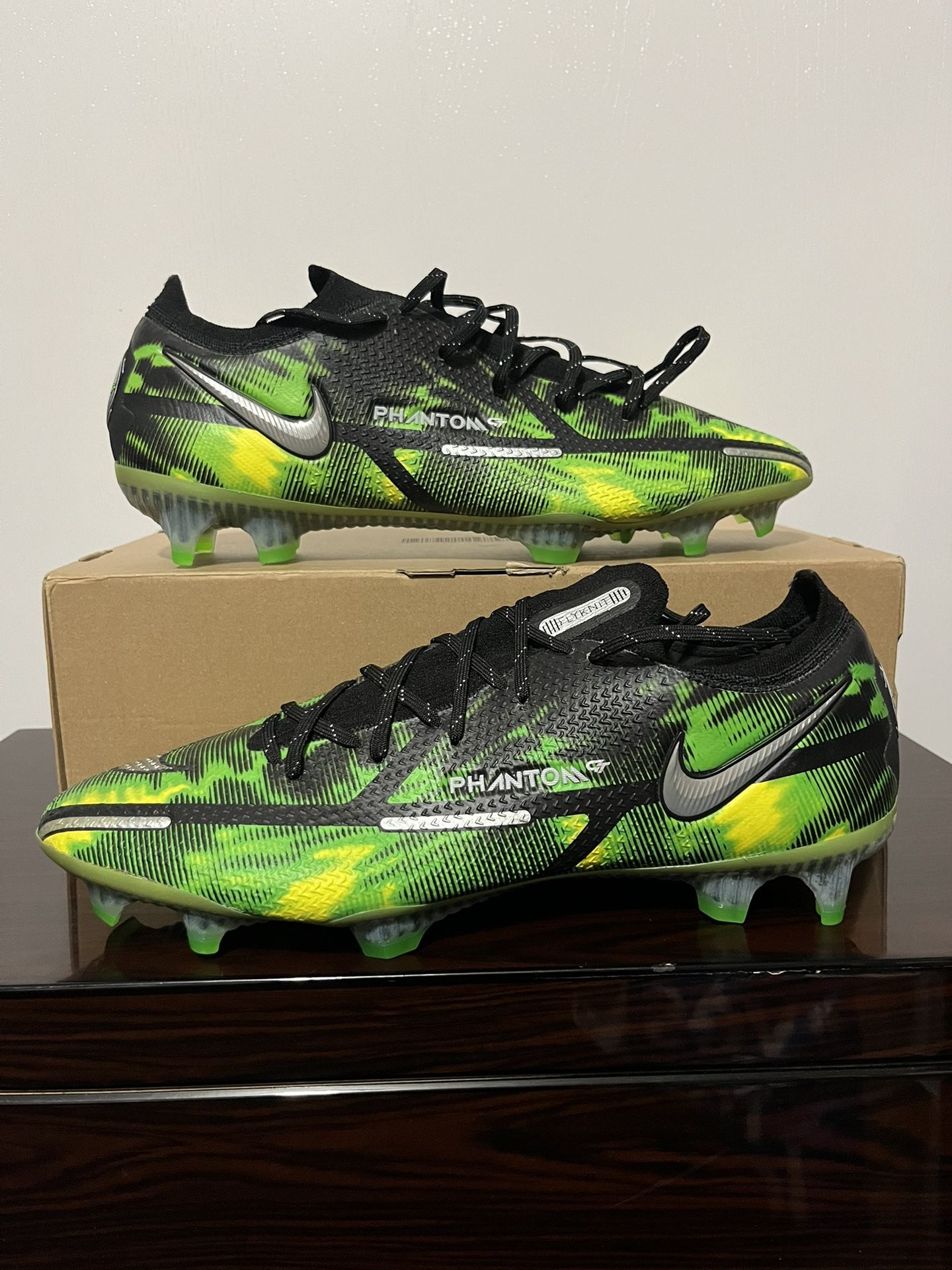 Nike Phantom GT2 Elite SW FG Green Black Low Top Soccer Cleats Men Size 13 Shoe