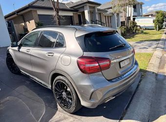 Mercedes-Benz GLA-Class GLA180