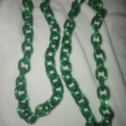 Green Giant Chains