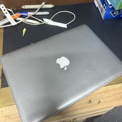 Macbook Pro 13 Inch  2019