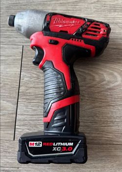 Milwaukee 2462-20 M12 1/4" Hex Impact Driver w/ XC3.0 Battery Tested Working
