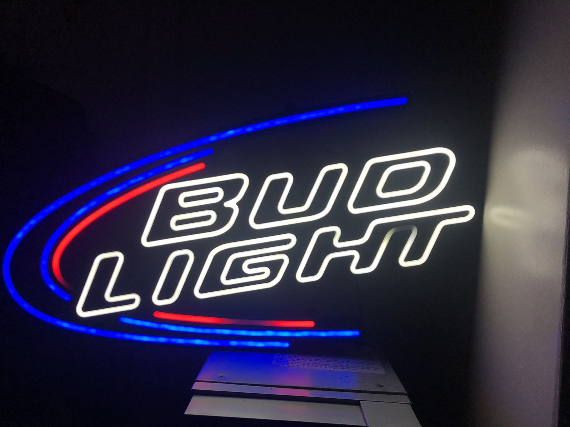 BUDLIGHT neon sign