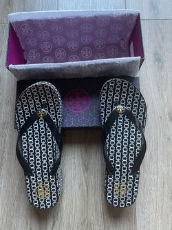 Tory Birch Wedge Flip flops