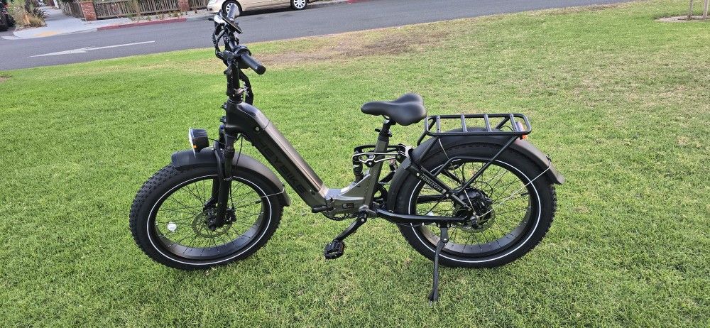 Like New Electric HEYBIKE HORIZON