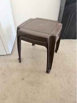 Outdoor table 16" x 15" Square set of 2