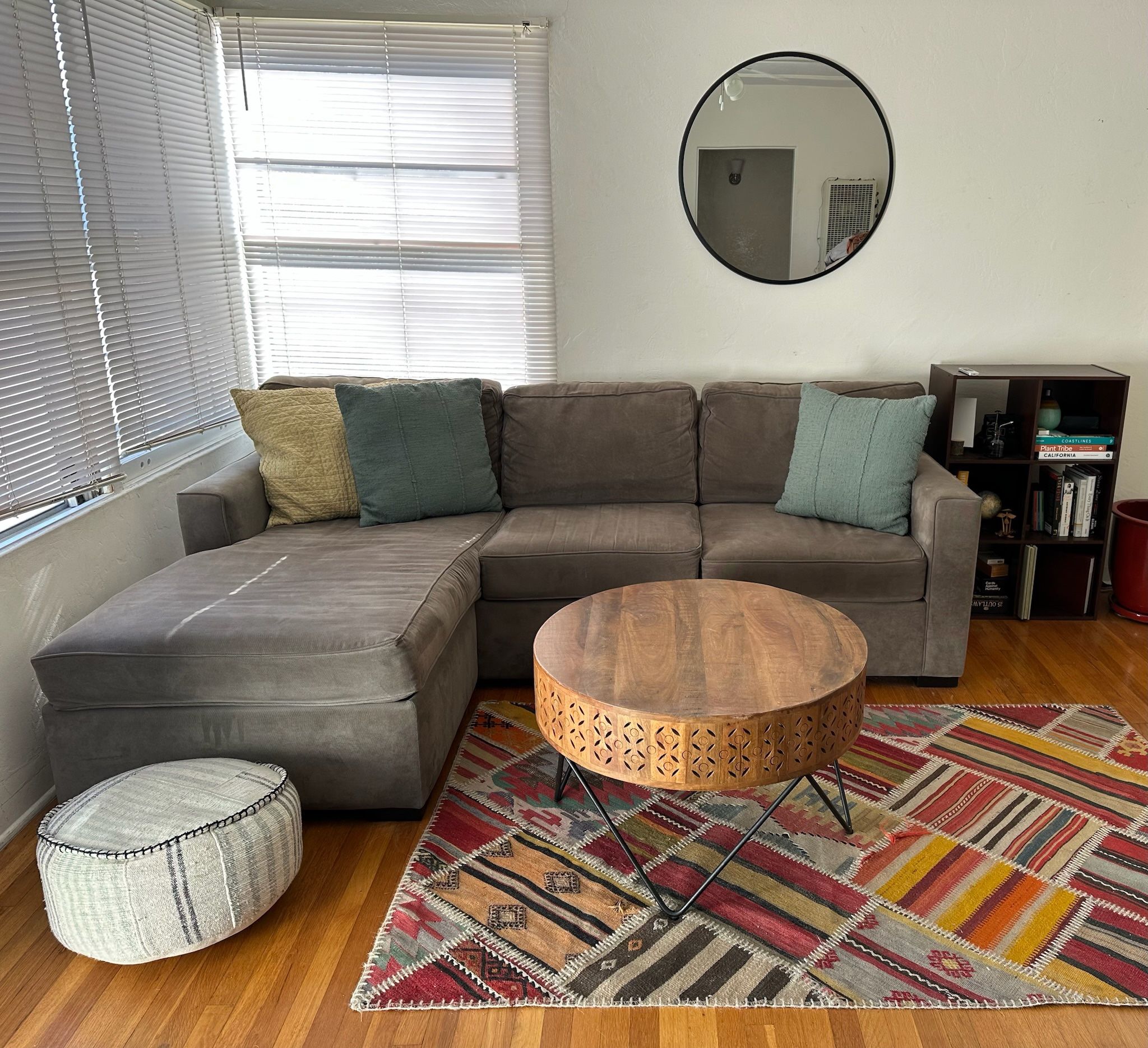Sectional sofa queen sleeper with storage