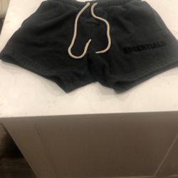 Essentials Shorts - Men Small