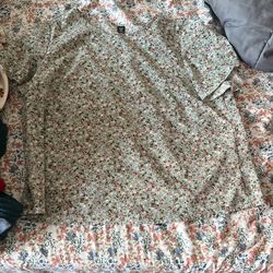 Women’s Size 1X Shirt