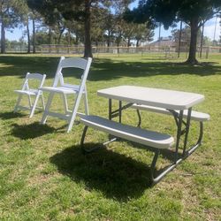 Kid’s Folding Picnic Table
