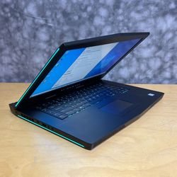 Alienware 15 R4 Gaming Laptop In Very Good Condition 