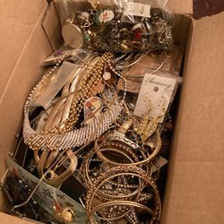  Lot of  7 Pounds Of jewelry