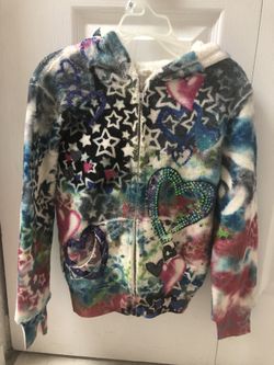 Girl’s Sweater size S . Excellent condition