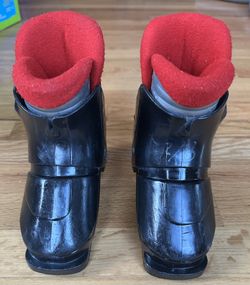 Nordica kids ski boots 8.5