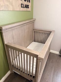 SOHO Baby Hampton Crib