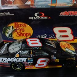 Brand New 2004 Martin Truex Jr Bass Pro Shops Nascar Diecast 