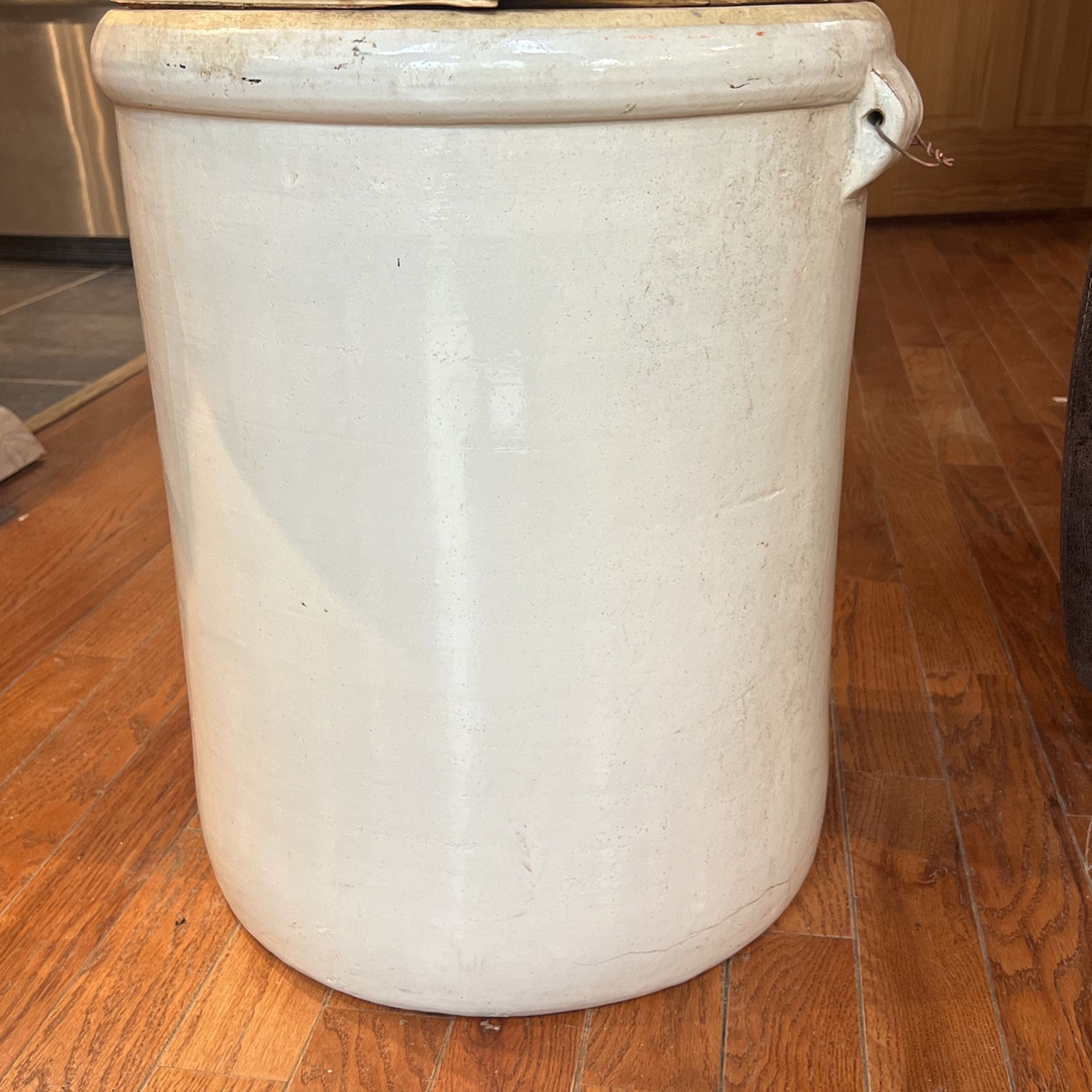 Crock with hand made  lid
