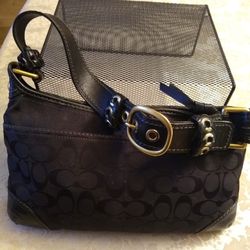 Black coach purse cheap with silver c's