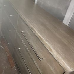 6 Drawer Dresser 