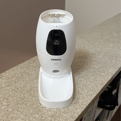 Dog Feeder With Camera