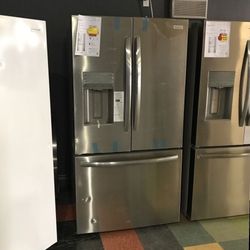 Frigidaire French Door Refrigerator With Water Dispenser 💧💧