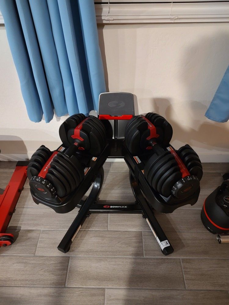 Bowflex Selecttech 552 Adjustable Dumbbells W/ Stand