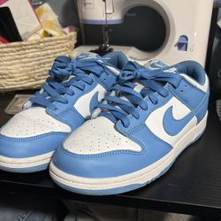 Blue navy Nike low dunks, size 8 in men