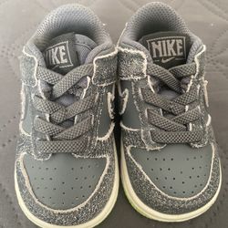 Baby Shoes 