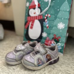 Toddler Disney Frozen Athletic Sneaker purple 