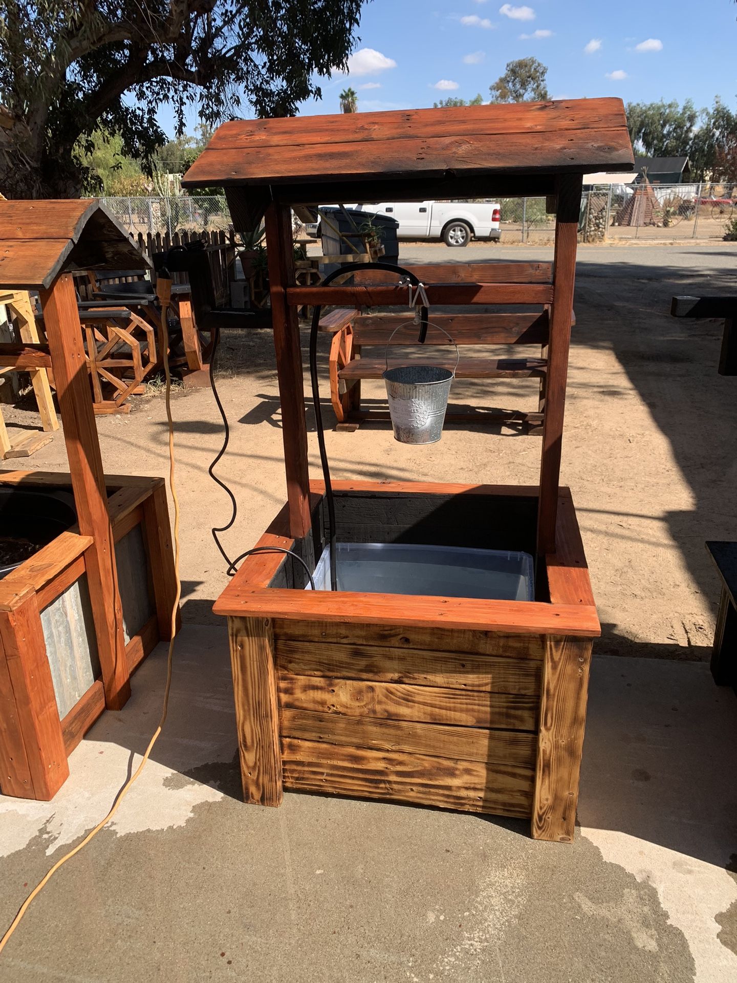 Wooden Garden Wishing Well Water Fountain ⛲️