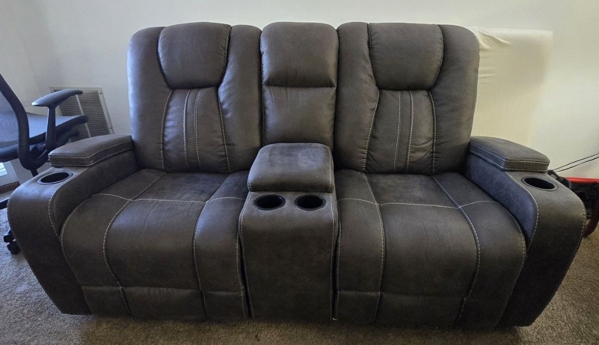 Reclining Loveseat Sofa with Cup Holders & Storage Console – Good Condition