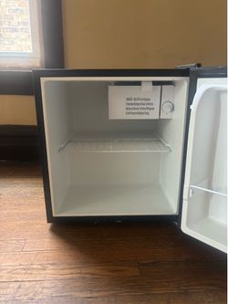 Kenwood mini fridge