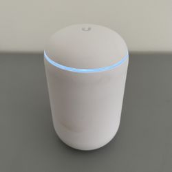 Ubiquiti UniFi Dream Machine (UDM) Router