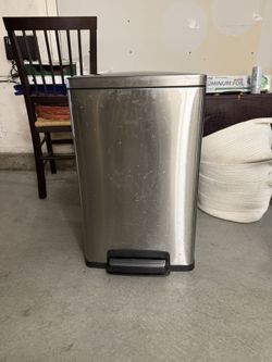 13 Gallon Stainless Steel Trashcan