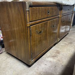 Drexel Campaign Accolade King Bedroom Set