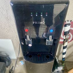 Primo Water Cooler With 3 Gallon Water Bottle 
