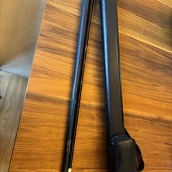Maximizer Pool Cue with Case