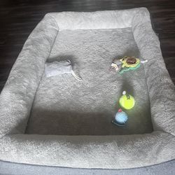 Gray CertiPUR-US® & OEKO-TEX® Dog Bed – 3.5’ x 2.5’