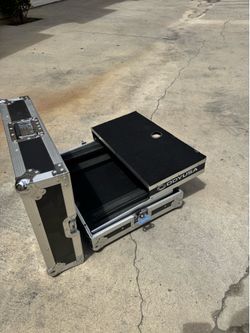 Odyssey USA DJ Coffin Flight Case w/ Sliding Laptop Shelf - Used