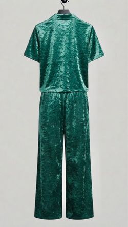 NWT Stars Above Limited Collection Green Velour Pajama Set XS
